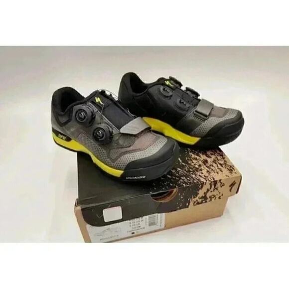 NEW - Specialized 2FO Cliplite M 4.25/W 5.75 Sneakers NIB Excellant